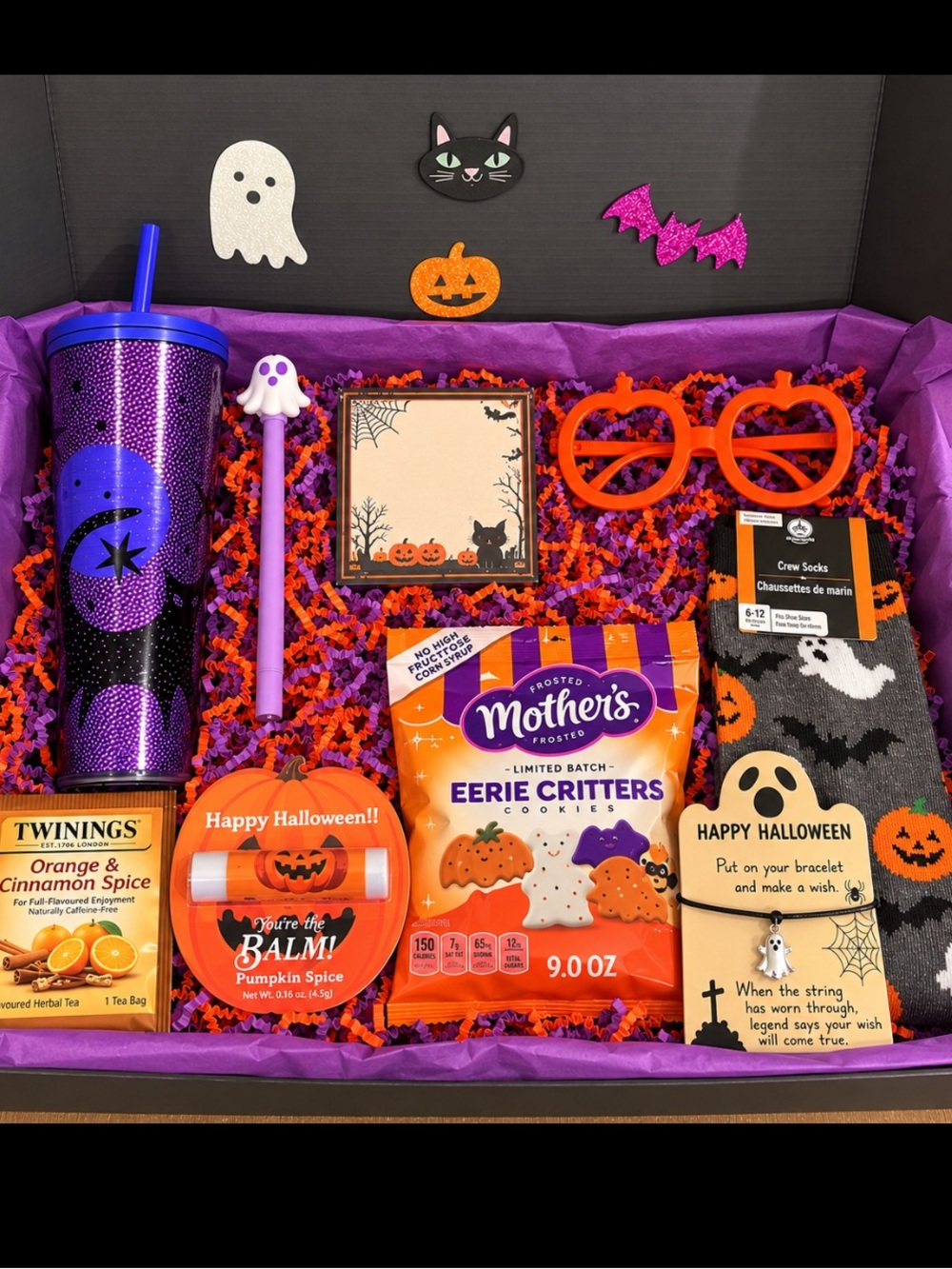 Halloween Boo Box
Starbucks Tumbler| Spooky Season Gift Box Self-Care